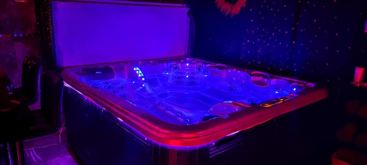 Loft Romantique Hammam Spa Privatif Playroom Grenoble Eksteriør billede